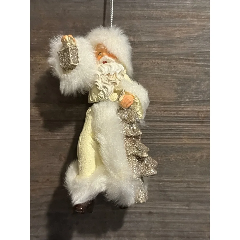Vintage Style Santa Claus Christmas Ornament Cream Faux Fur Silver Tree 5 Inch